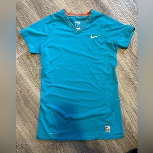 Women’s Nike pro dri fit top size M
